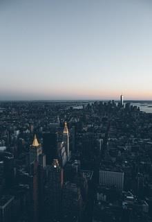 Con Đường Vấy Máu