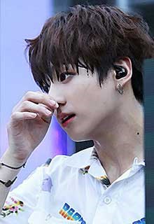 Với Em, Anh Mãi Là Bé Con [Bts-Fanfic]